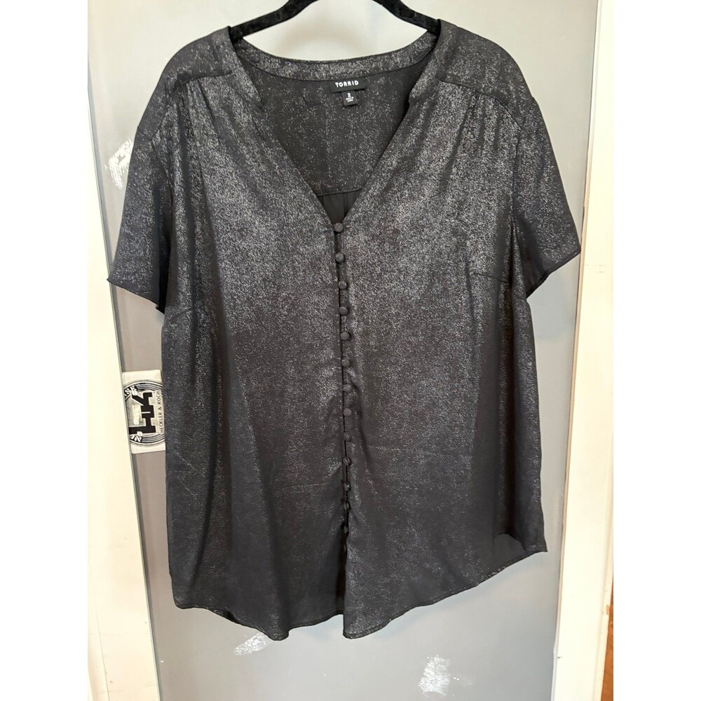 Torrid size 2 dark grey metallic silver Blouse top
